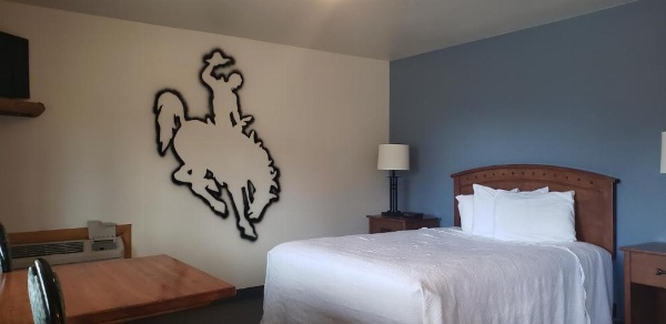 Big Bear Motel image 12